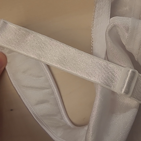 NWOT Just my Size by Hanes D50/115 White Hook Front Closure Bra - Picture 12 of 14